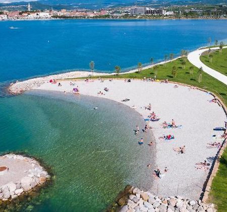 Aegida Beachfront Apartment Koper városi község Kültér fotó