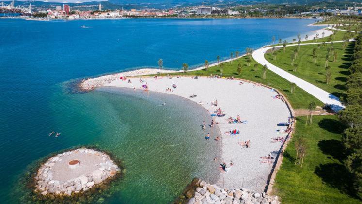 Aegida Beachfront Apartment Koper városi község Kültér fotó